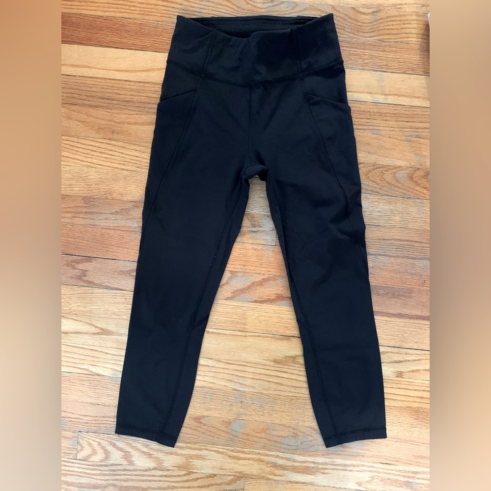 Lululemon Sz 6 Workout Leggings
